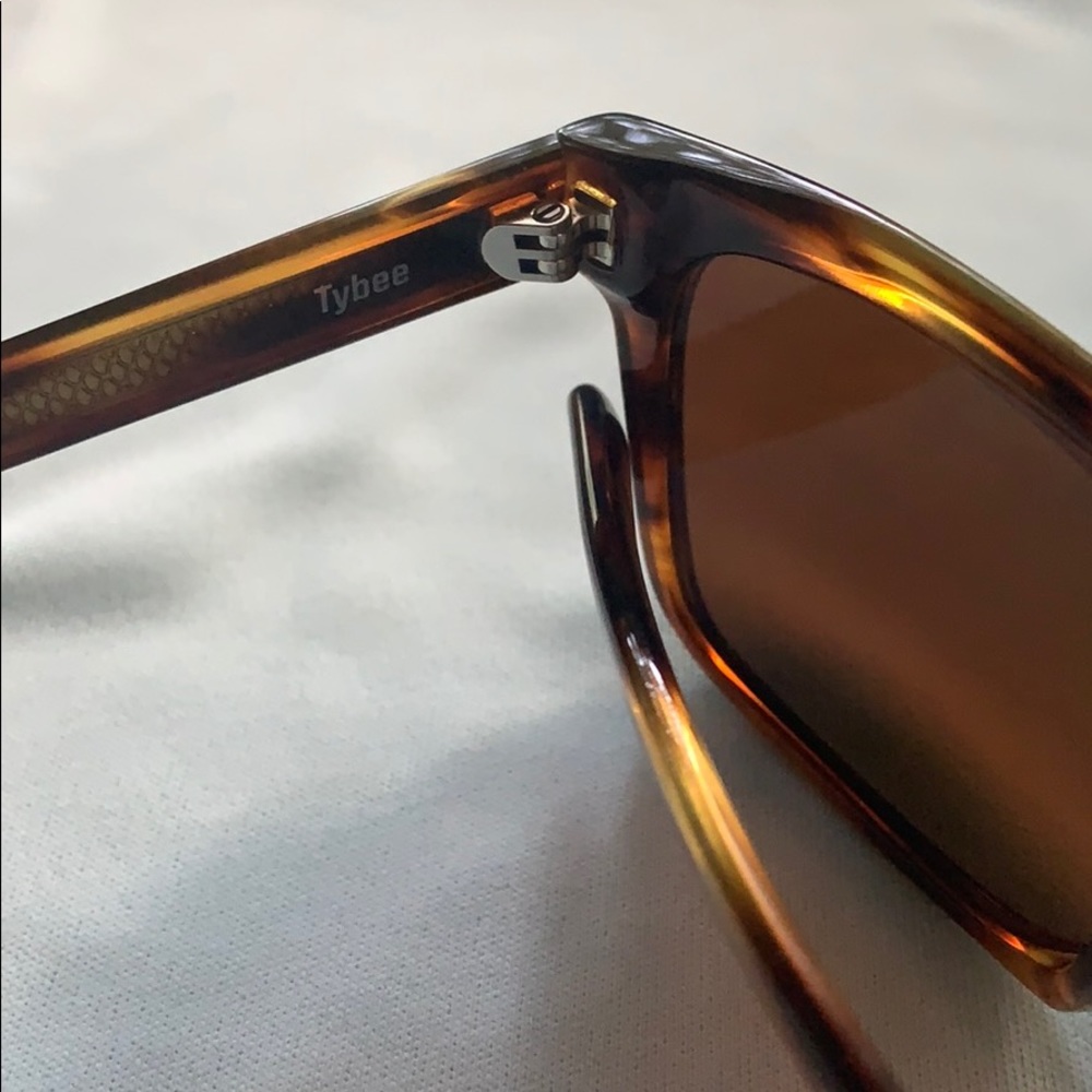 Costa Sunglasses - Picture 5 of 6